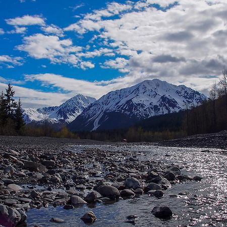 Glacier Creek Cabins Seward Bagian luar foto